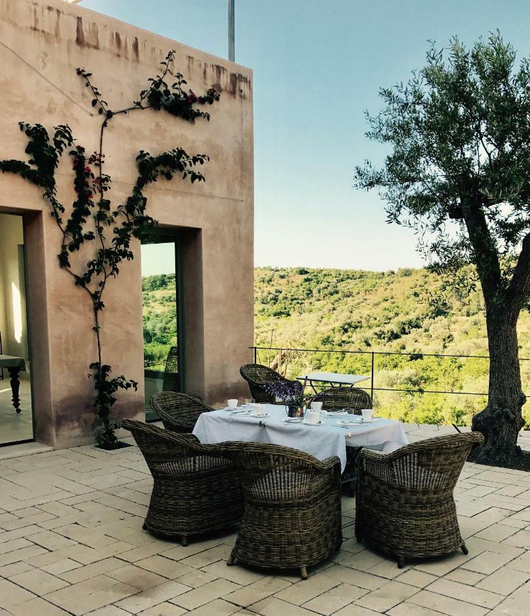 Battimandorlo Hotel Noto Eksteriør billede