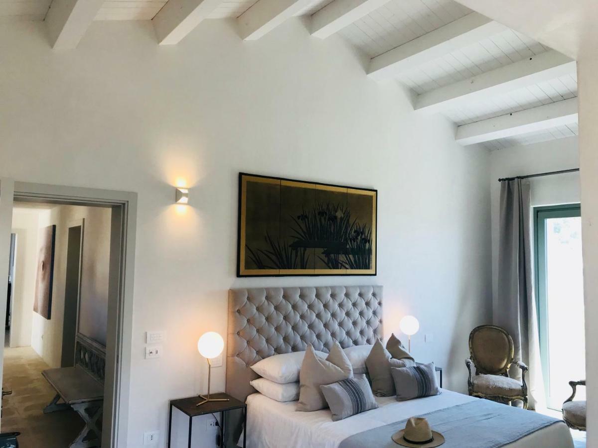 Battimandorlo Hotel Noto Eksteriør billede