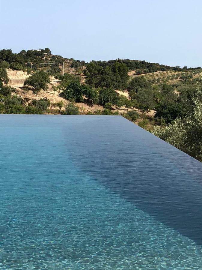 Battimandorlo Hotel Noto Eksteriør billede